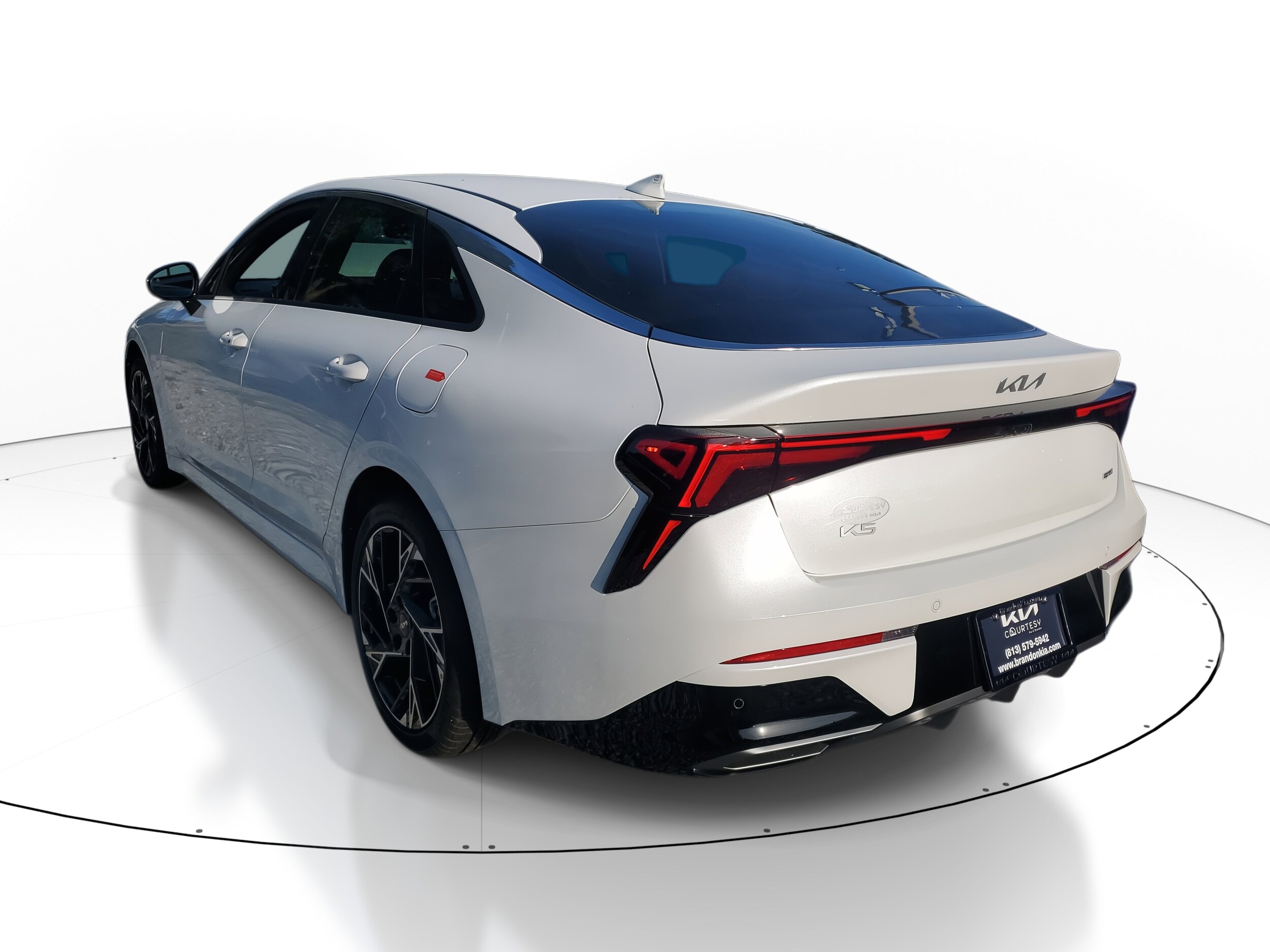 2026 Kia K5 GT-Line photo 2