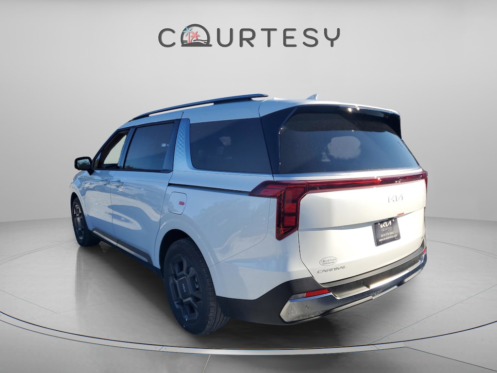 New 2026 Kia Carnival Hybrid SX Van Passenger Van