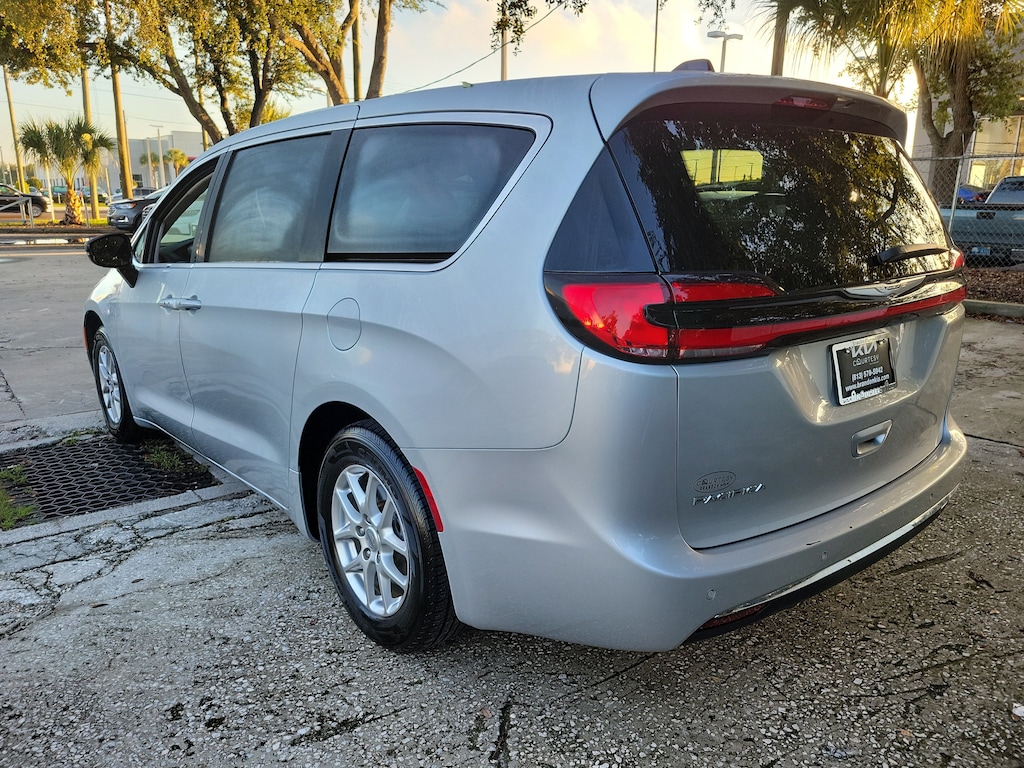 Used 2024 Chrysler Pacifica Touring L Van Passenger Van