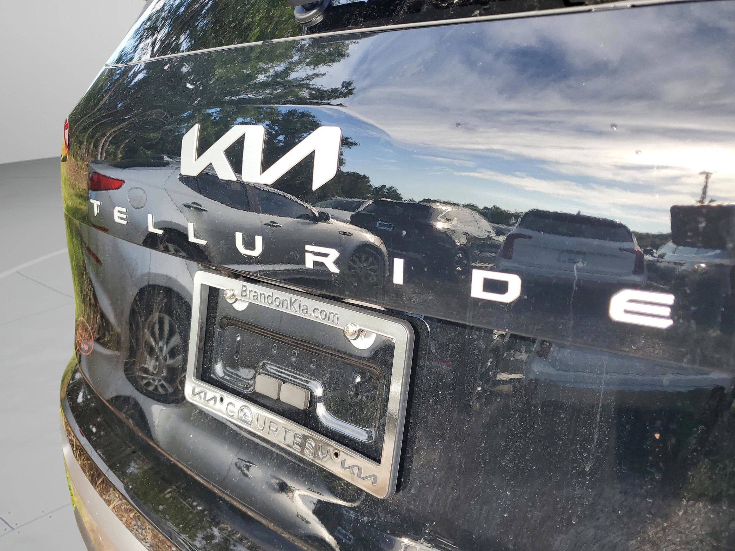 2025 Kia Telluride S - Photo 32