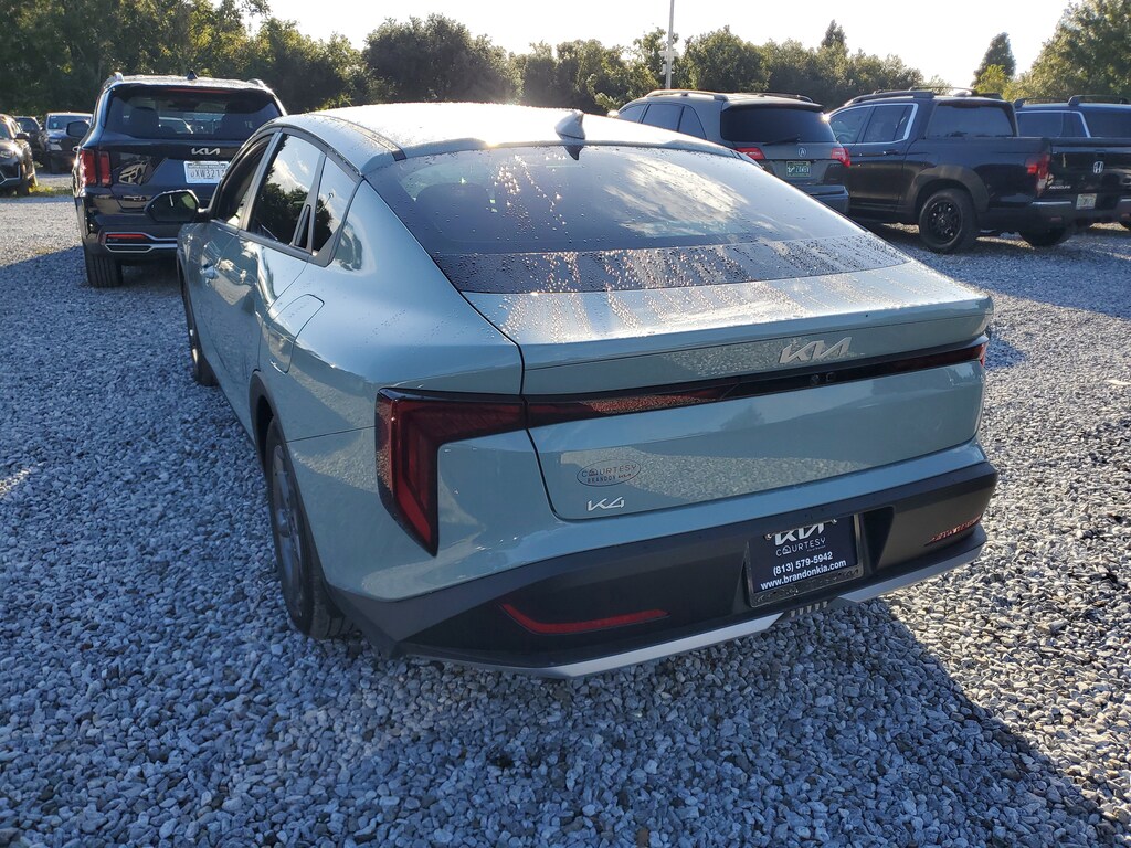 New 2025 Kia K4 LXS Sedan