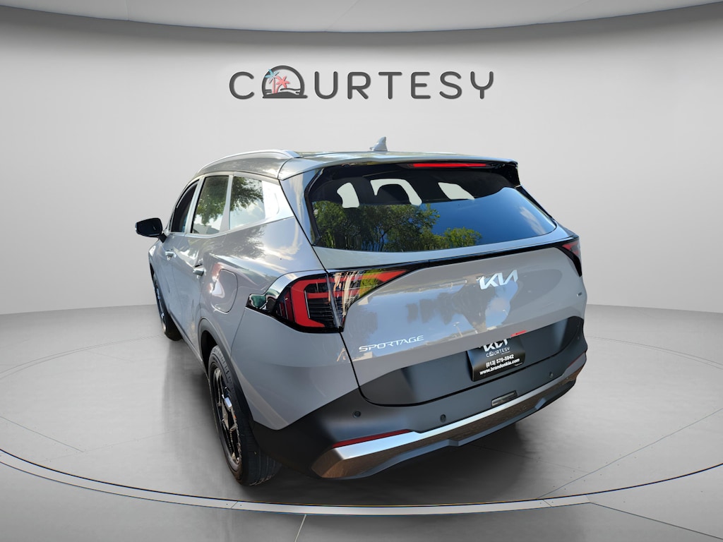 New 2026 Kia Sportage Hybrid EX SUV