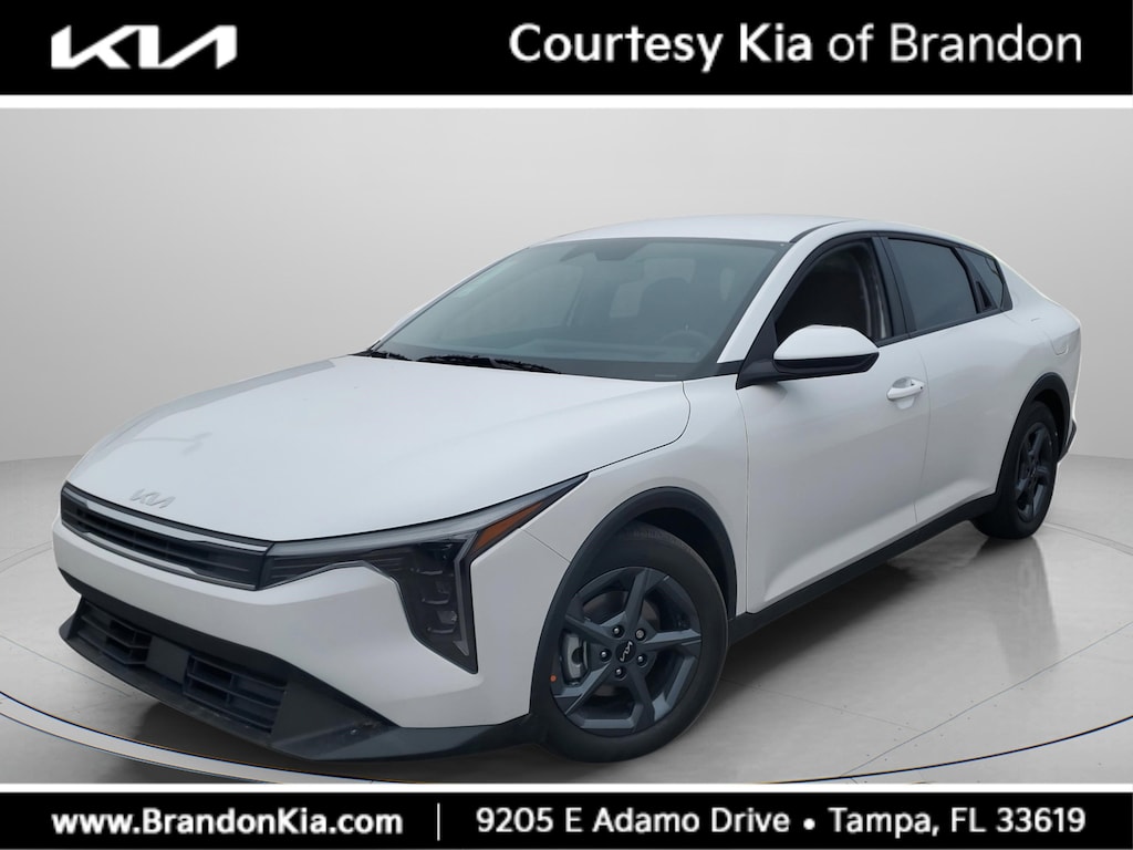 New 2025 Kia K4 LXS Sedan