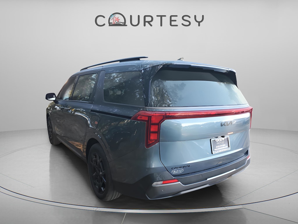 New 2026 Kia Carnival SX Van Passenger Van