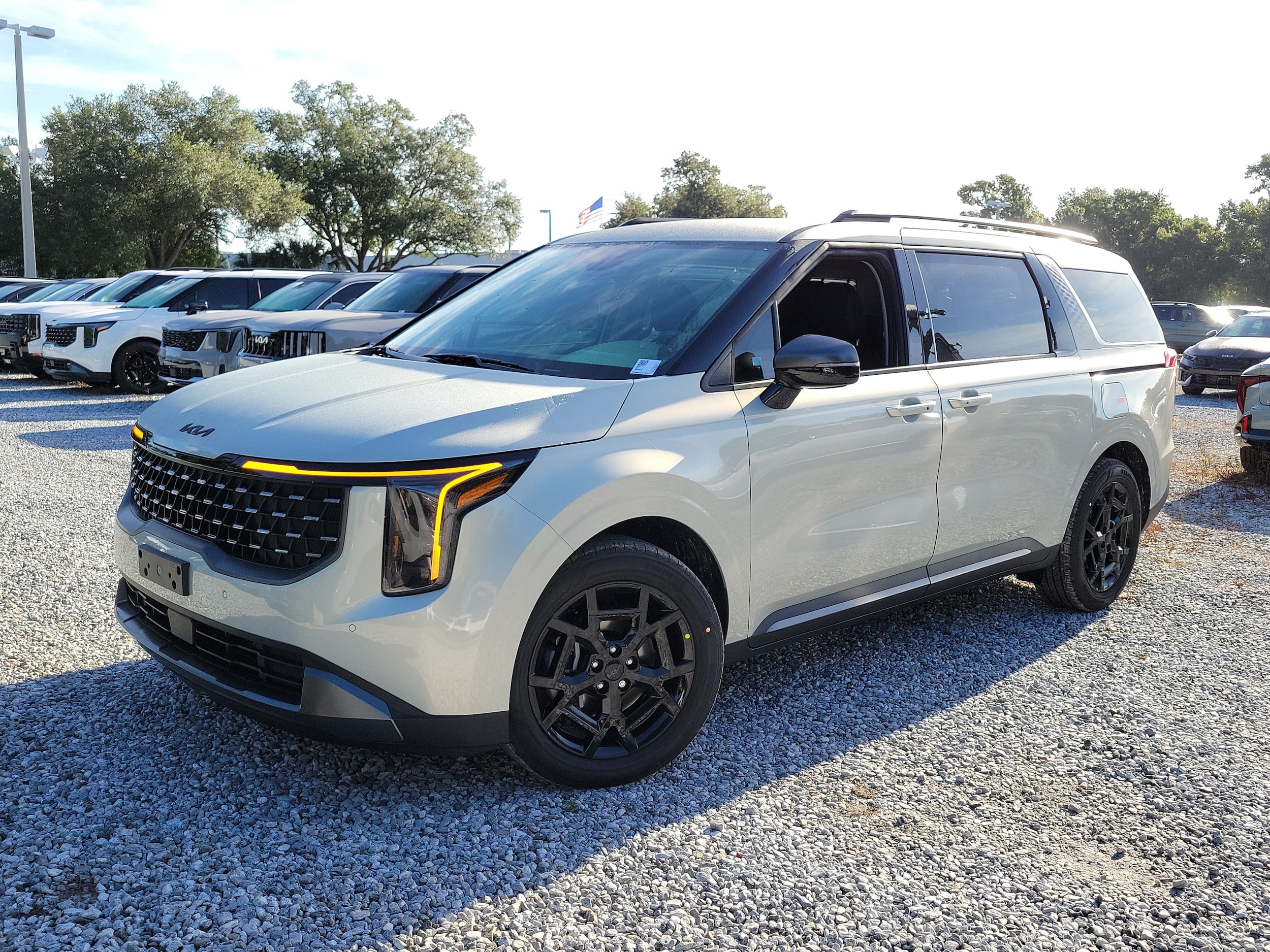 2027 Kia Carnival Hybrid