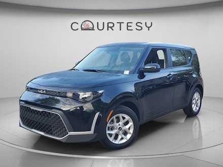 2025 Kia Soul LX Hatchback