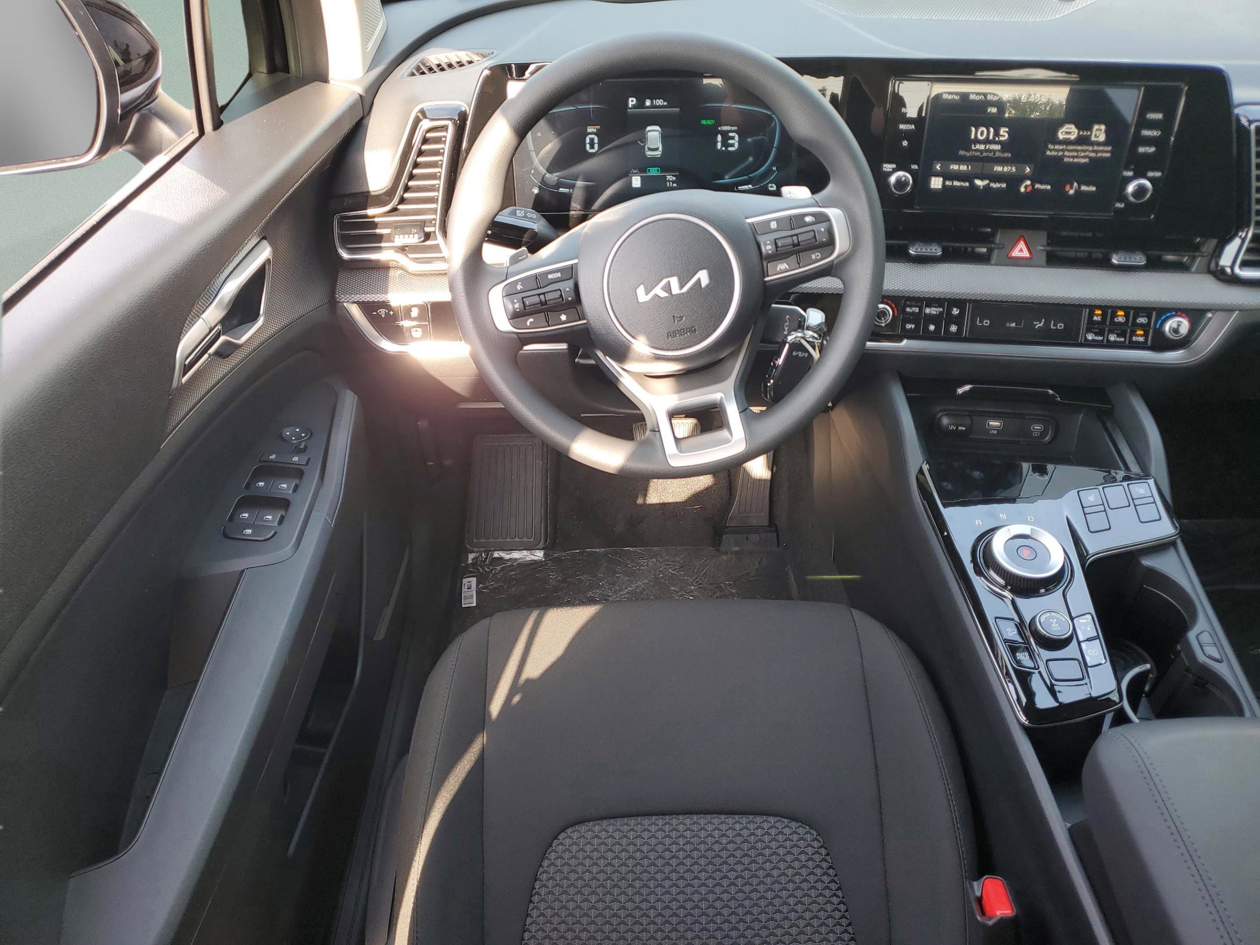 2025 Kia Sportage LX Hybrid - Photo 25