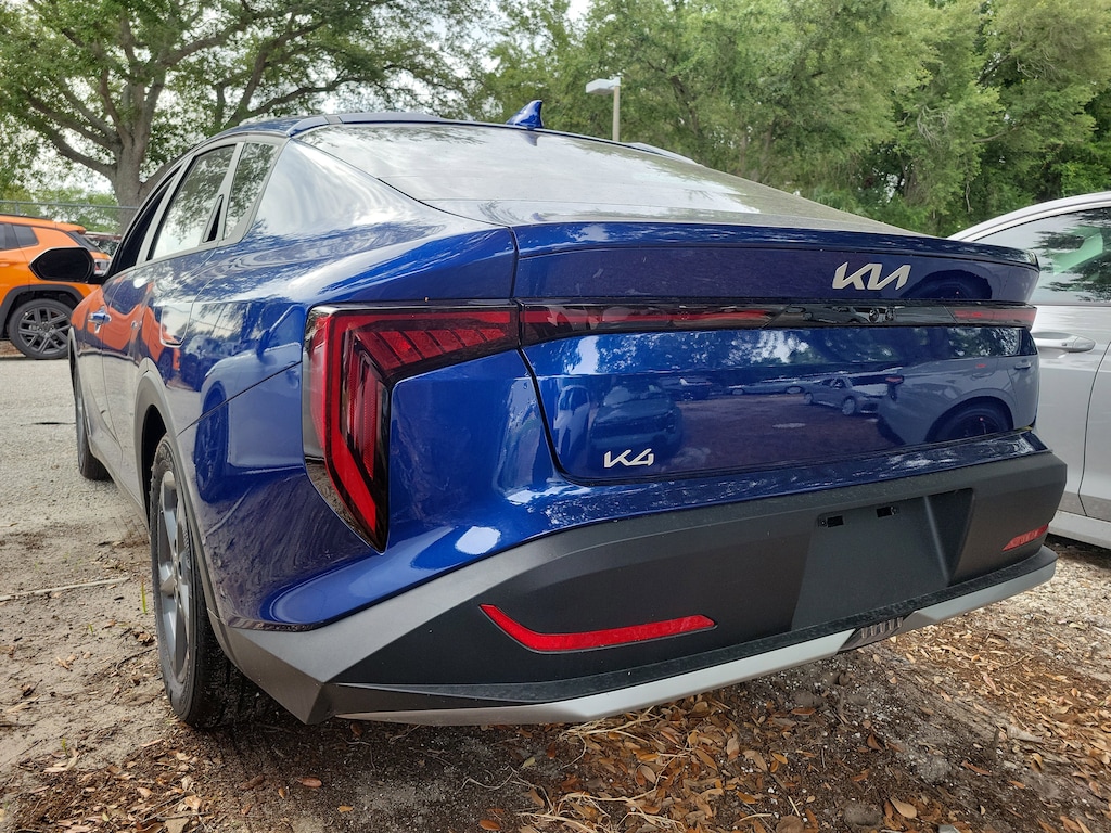 New 2026 Kia K4 LXS Sedan