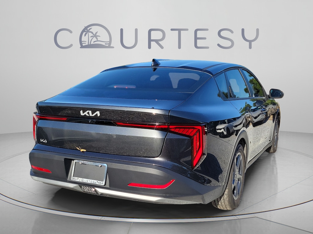 New 2026 Kia K4 LXS Sedan