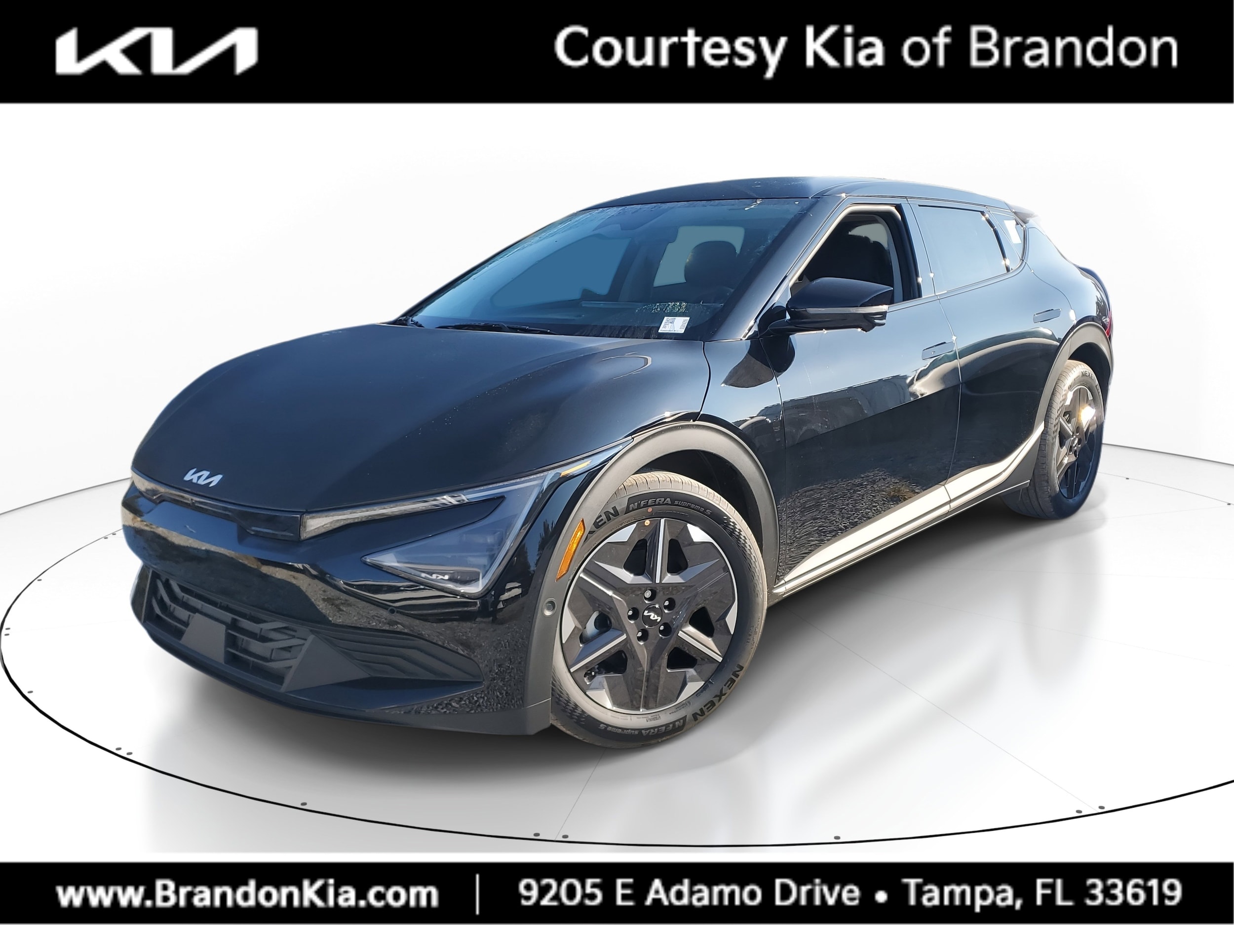 2025 Kia EV6 Light L/R's photo