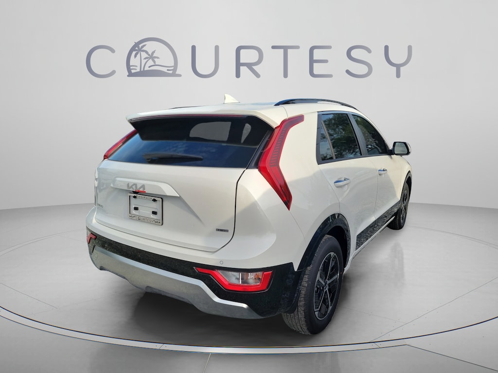 New 2026 Kia Niro SX SUV