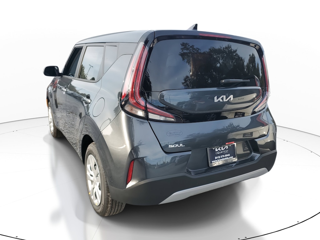 New 2025 Kia Soul LX Hatchback