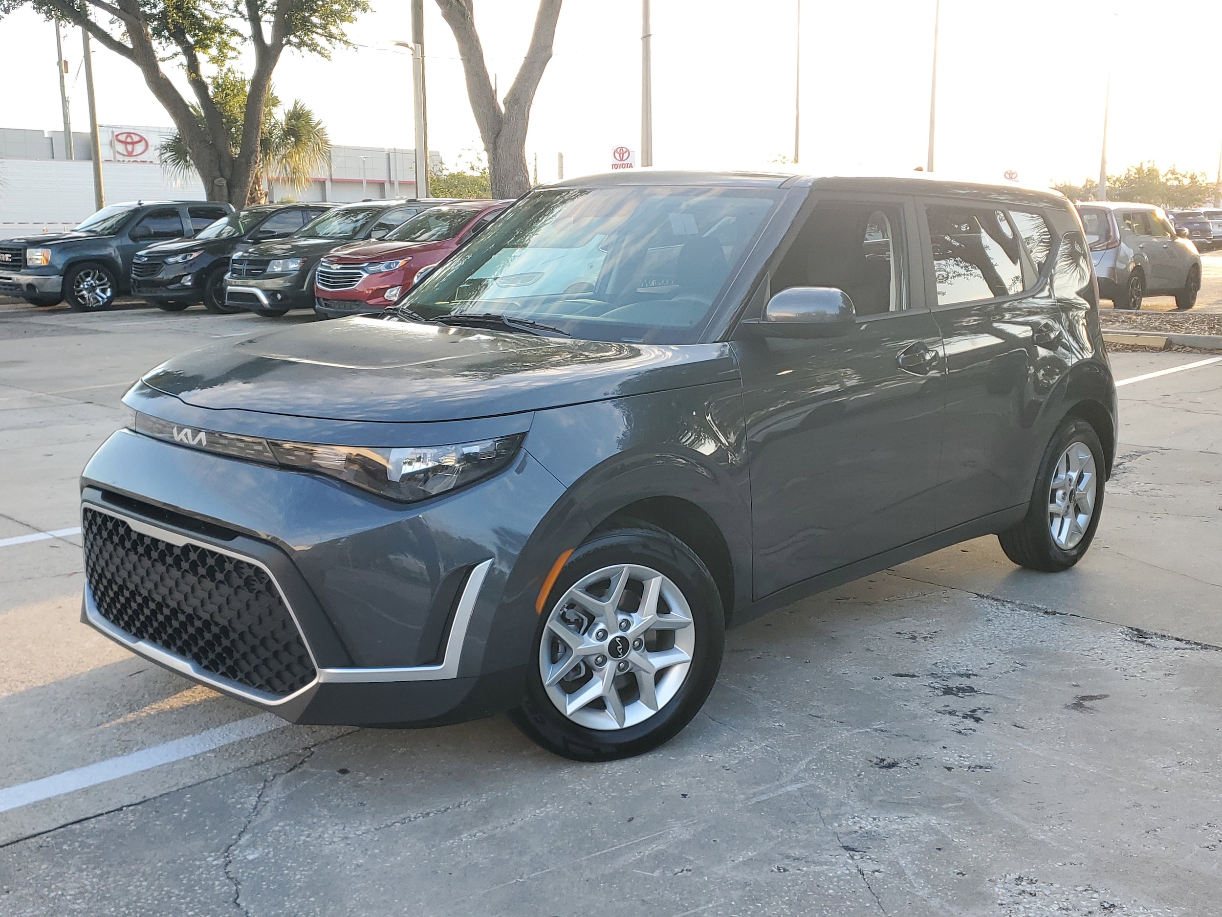 2024 Kia Soul 2.0L LX IVT's photo