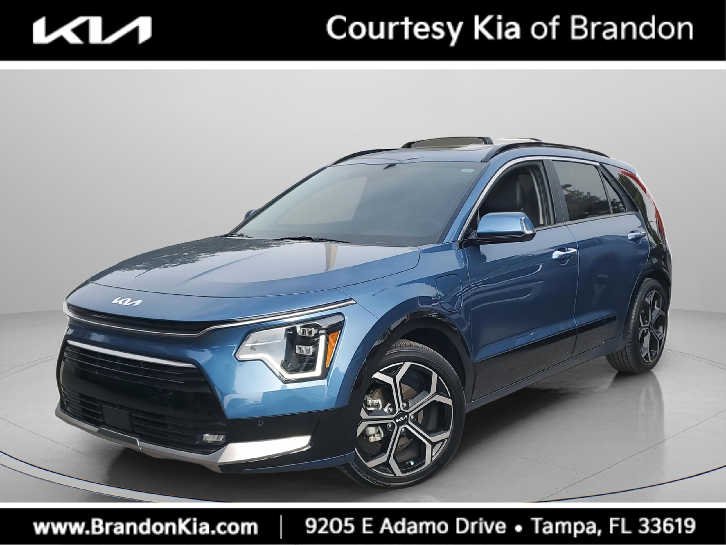 2024 Kia Niro SX Touring's photo