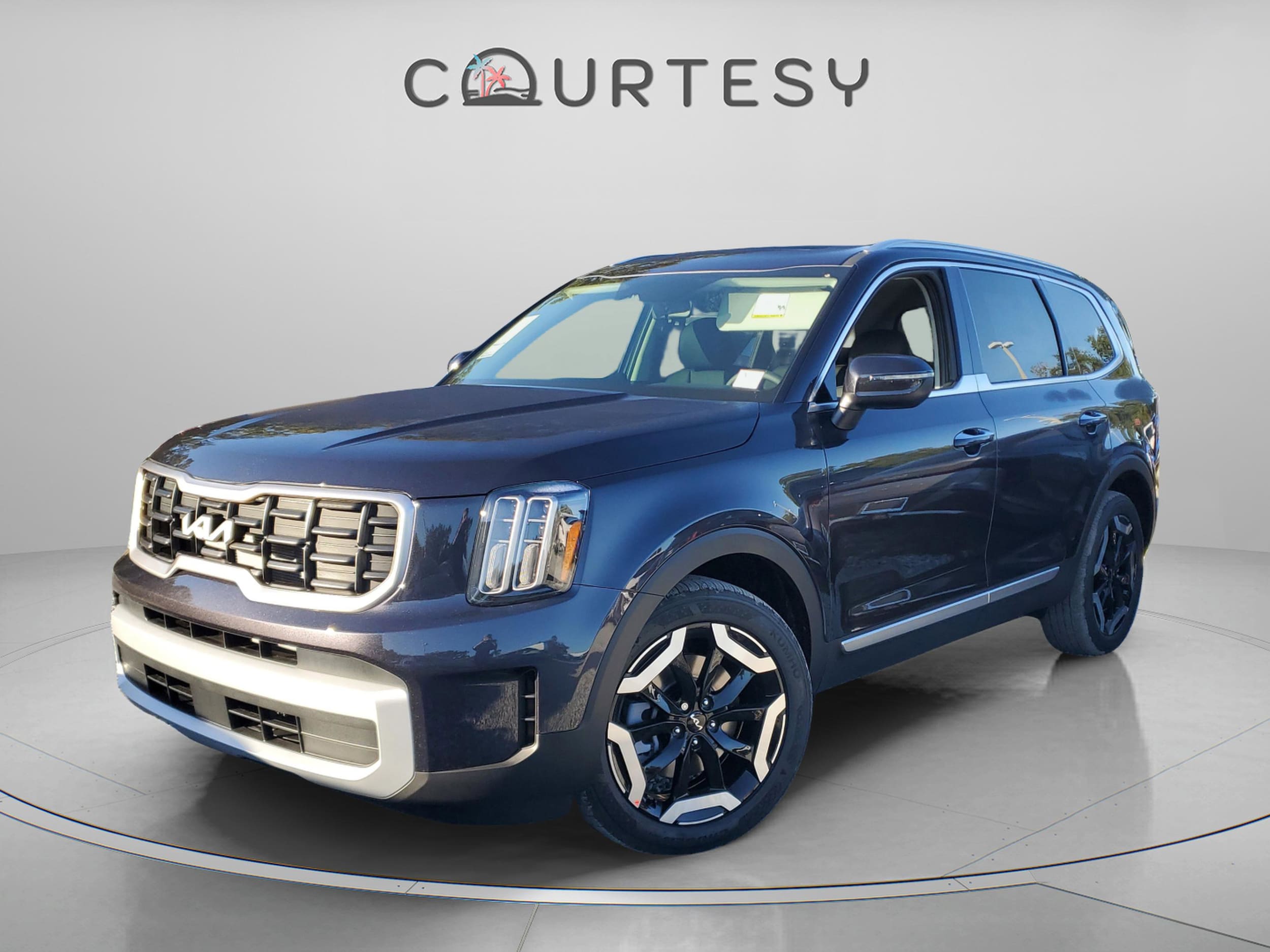2025 Kia Telluride S's photo