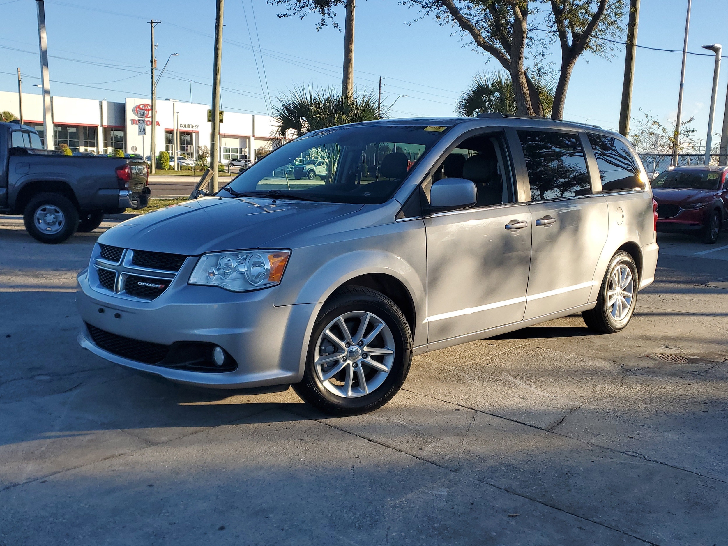 2020 Dodge Grand Caravan SXT's photo