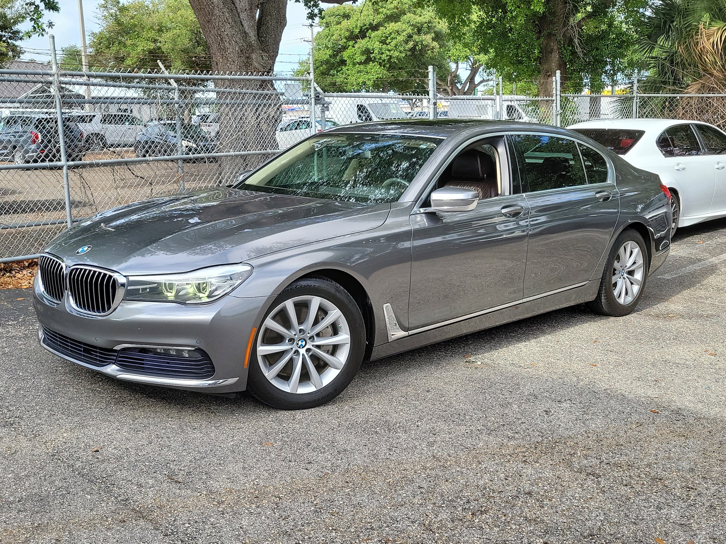 2016 BMW 7 Series 740i's photo