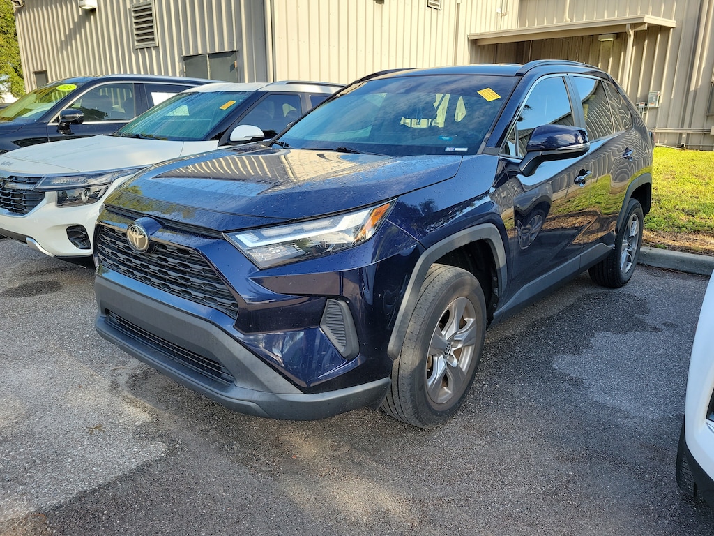 Used 2022 Toyota RAV4 XLE SUV