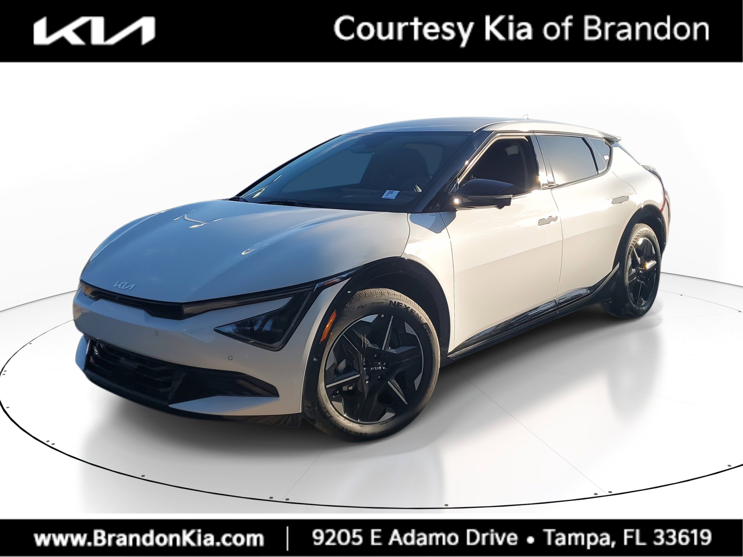 2025 Kia EV6 Wind's photo
