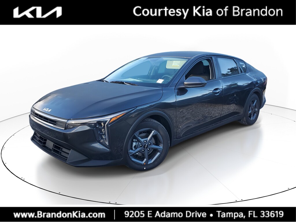 New 2025 Kia K4 LXS Sedan