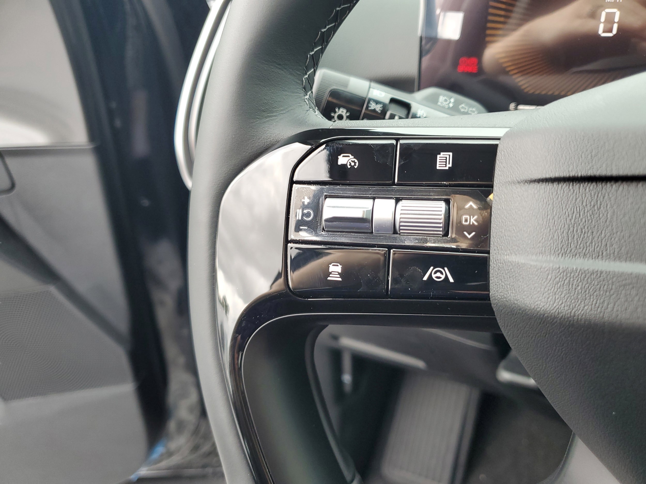2026 Kia Sorento EX - Photo 30