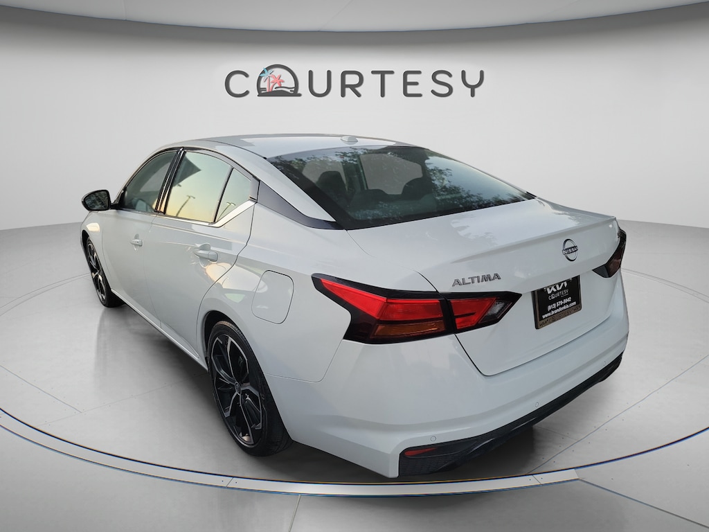Used 2024 Nissan Altima 2.5 SR Sedan