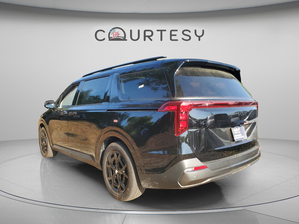 New 2026 Kia Carnival Hybrid SX Van Passenger Van
