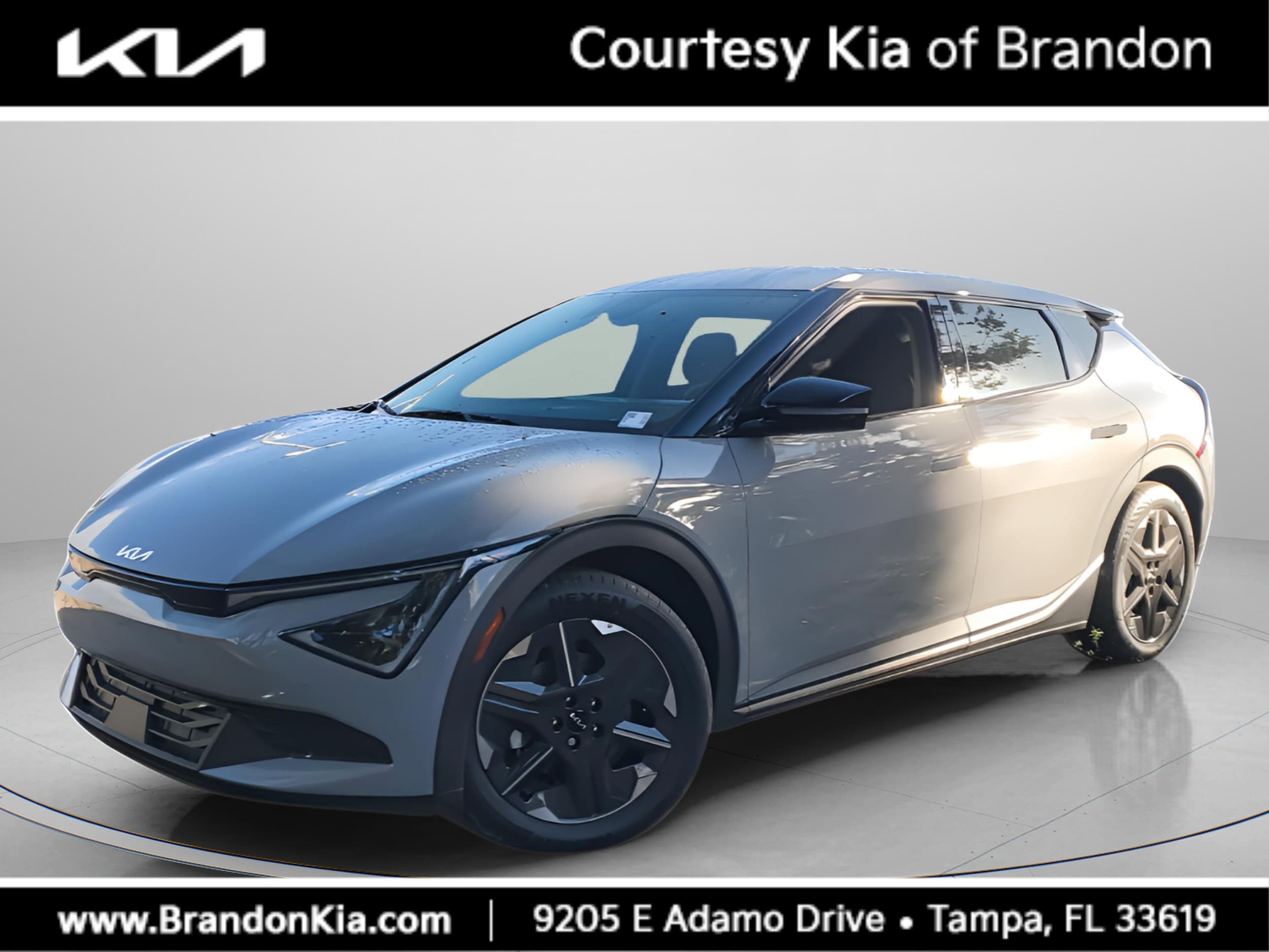 2025 Kia EV6 Light L/R's photo