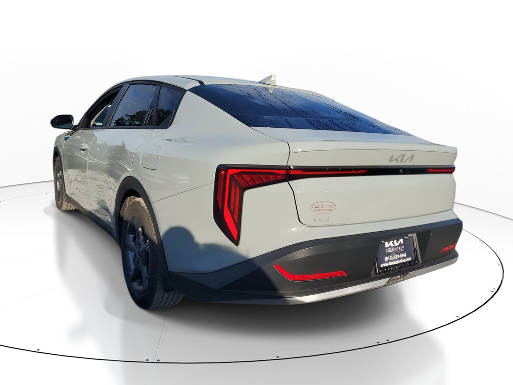 New 2025 Kia K4 LXS Sedan