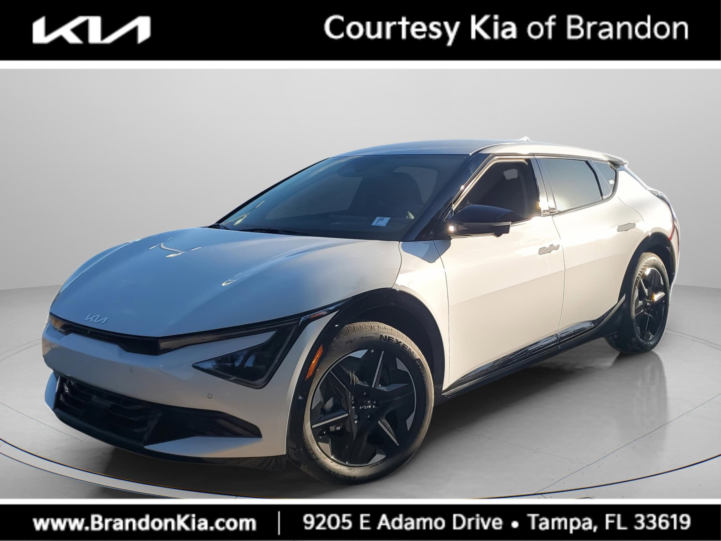 2025 Kia EV6 Wind's photo