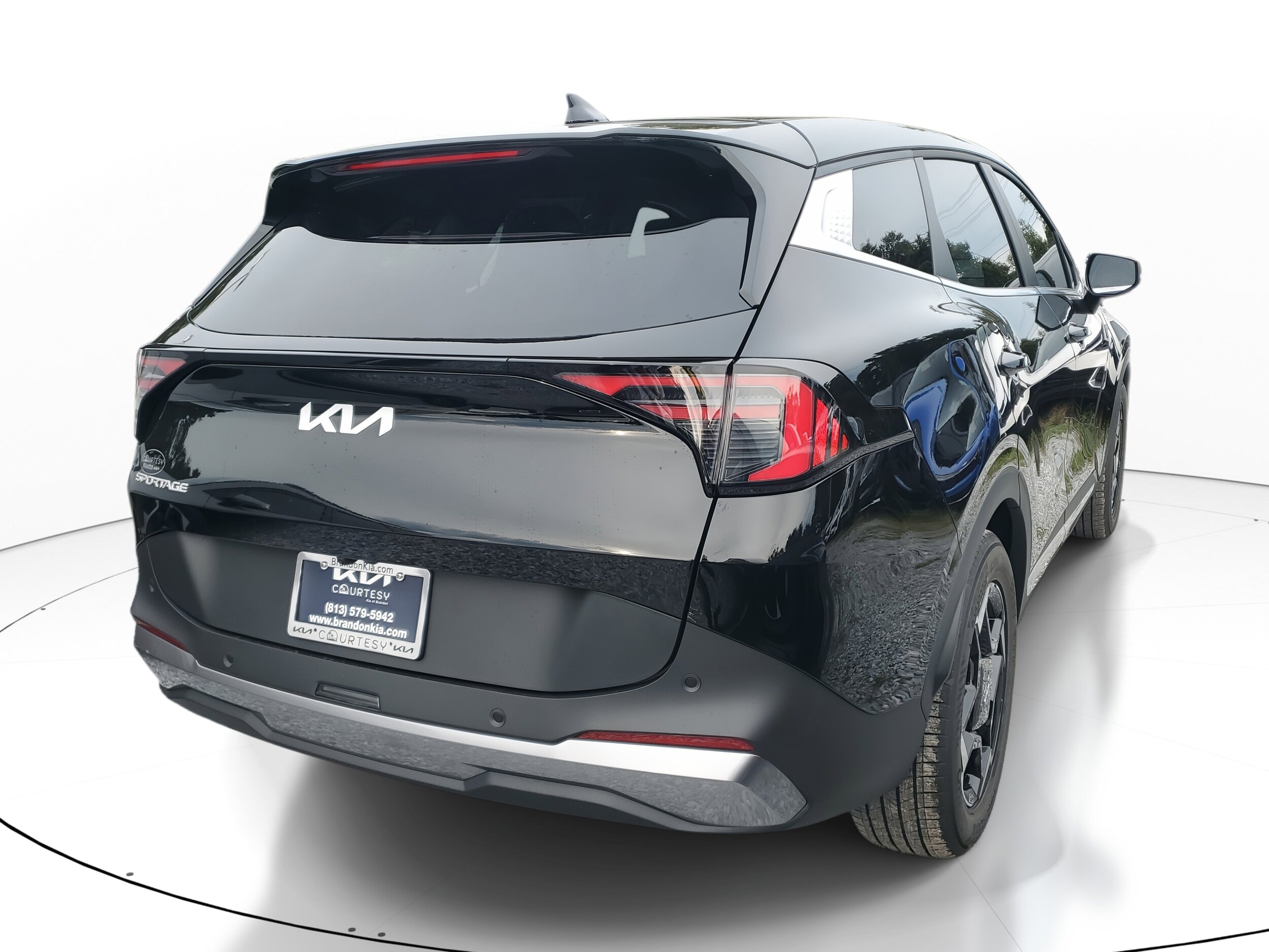 2026 Kia Sportage EX photo 3