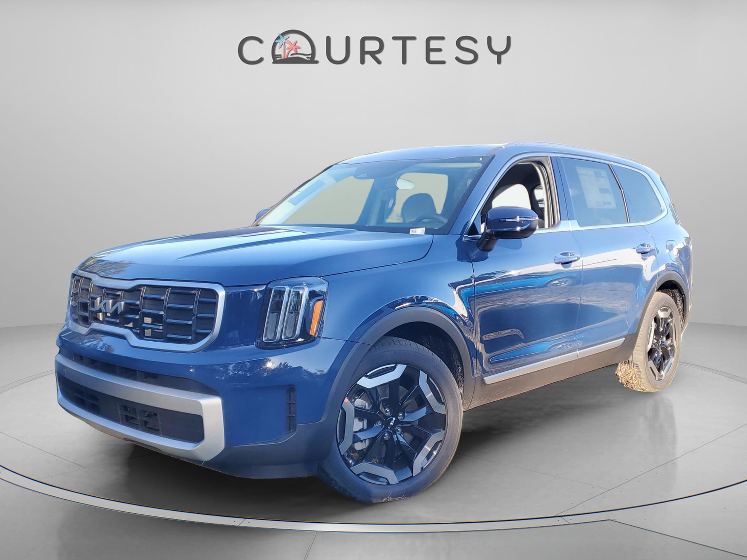 2025 Kia Telluride S's photo