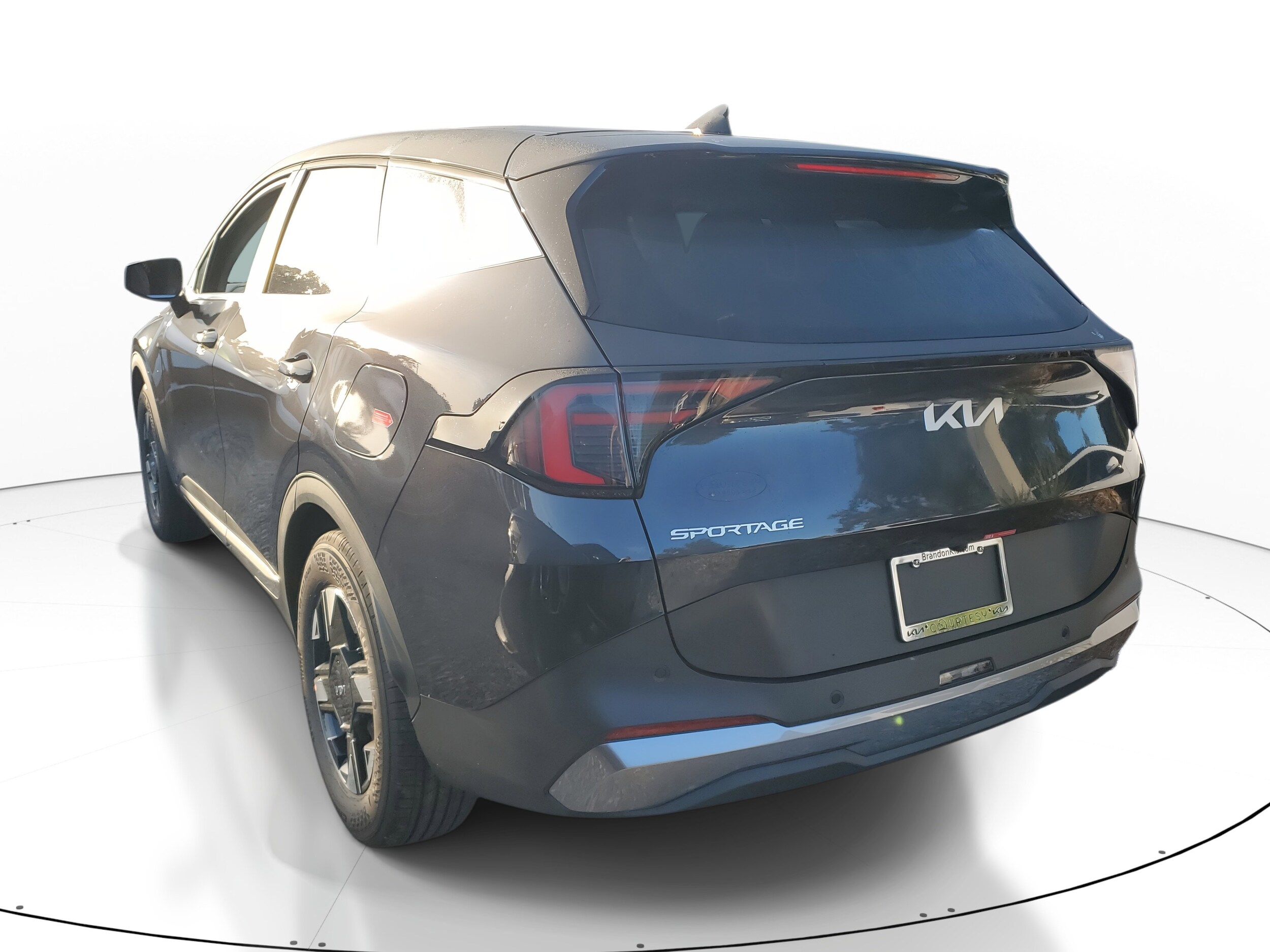 2026 Kia Sportage LX photo 2