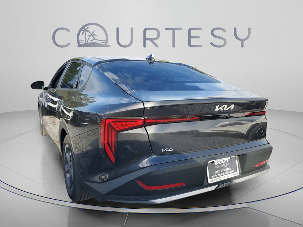 New 2025 Kia K4 LXS Sedan