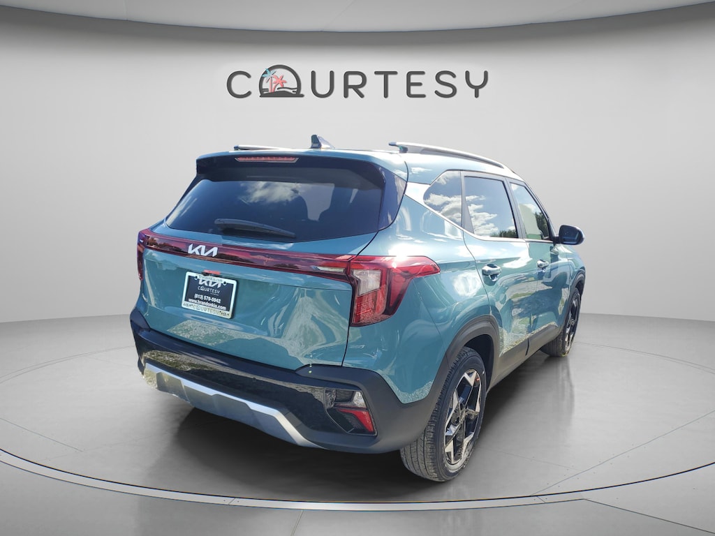 New 2026 Kia Seltos EX SUV