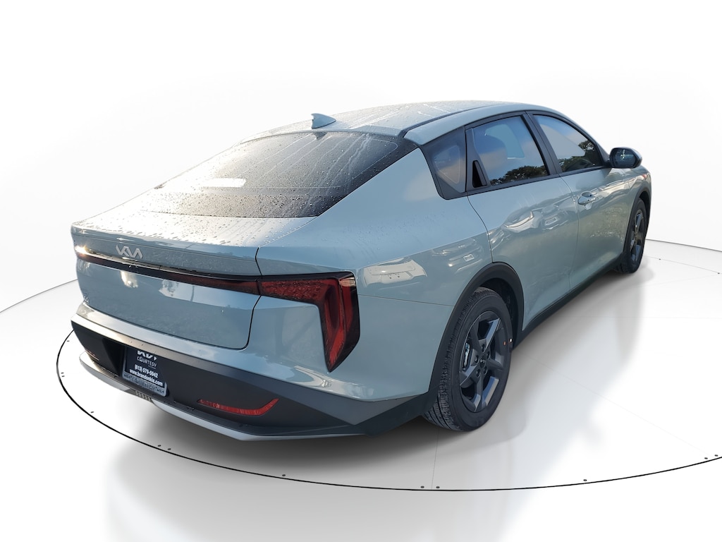 New 2025 Kia K4 LXS Sedan