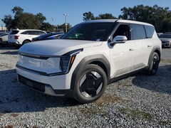 2026 Kia EV9 Light Long Range SUV