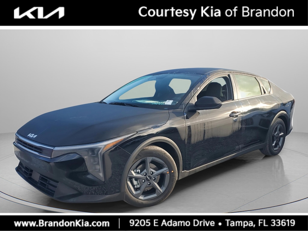 New 2025 Kia K4 LXS Sedan