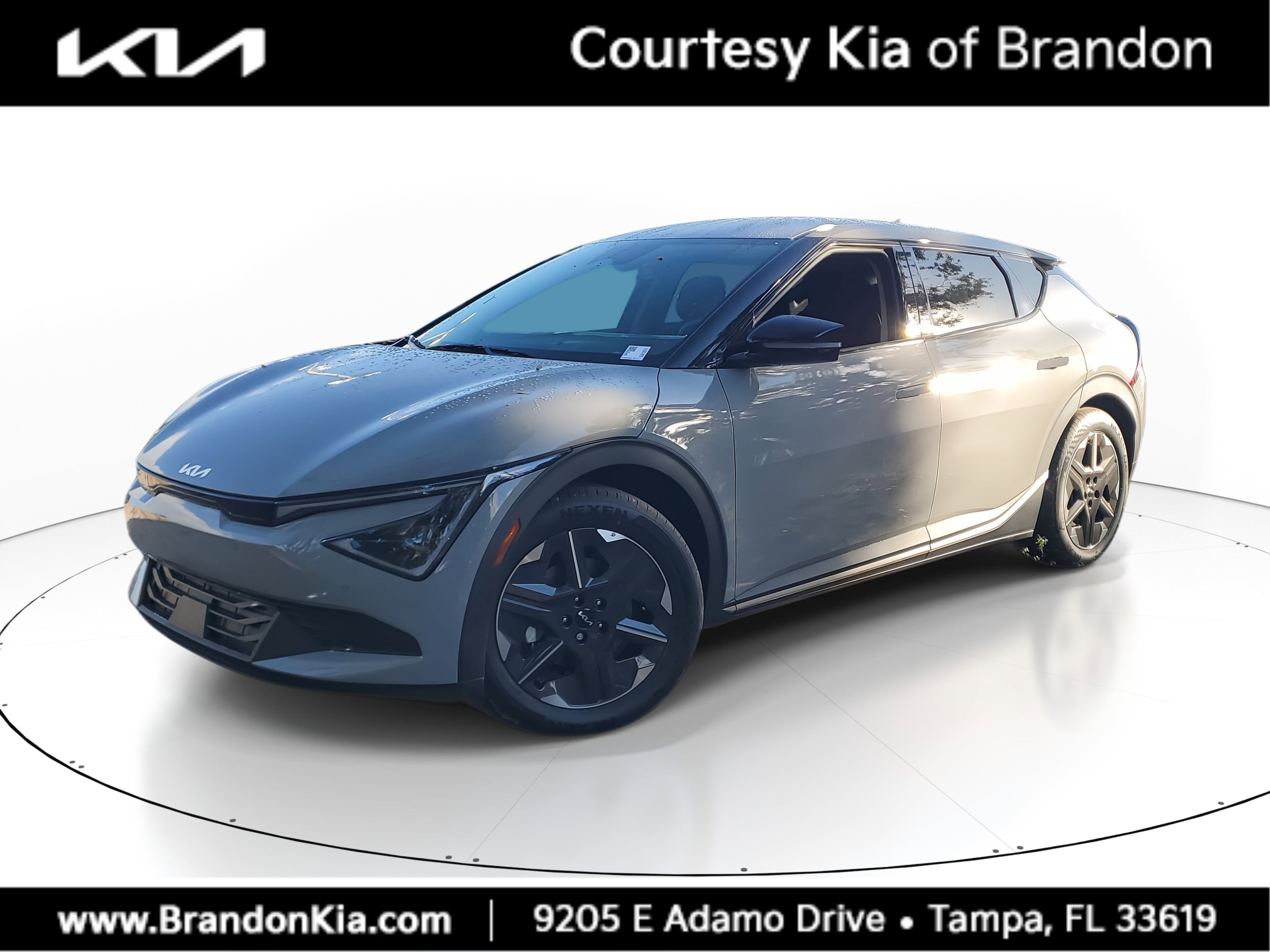 2025 Kia EV6 Light L/R's photo