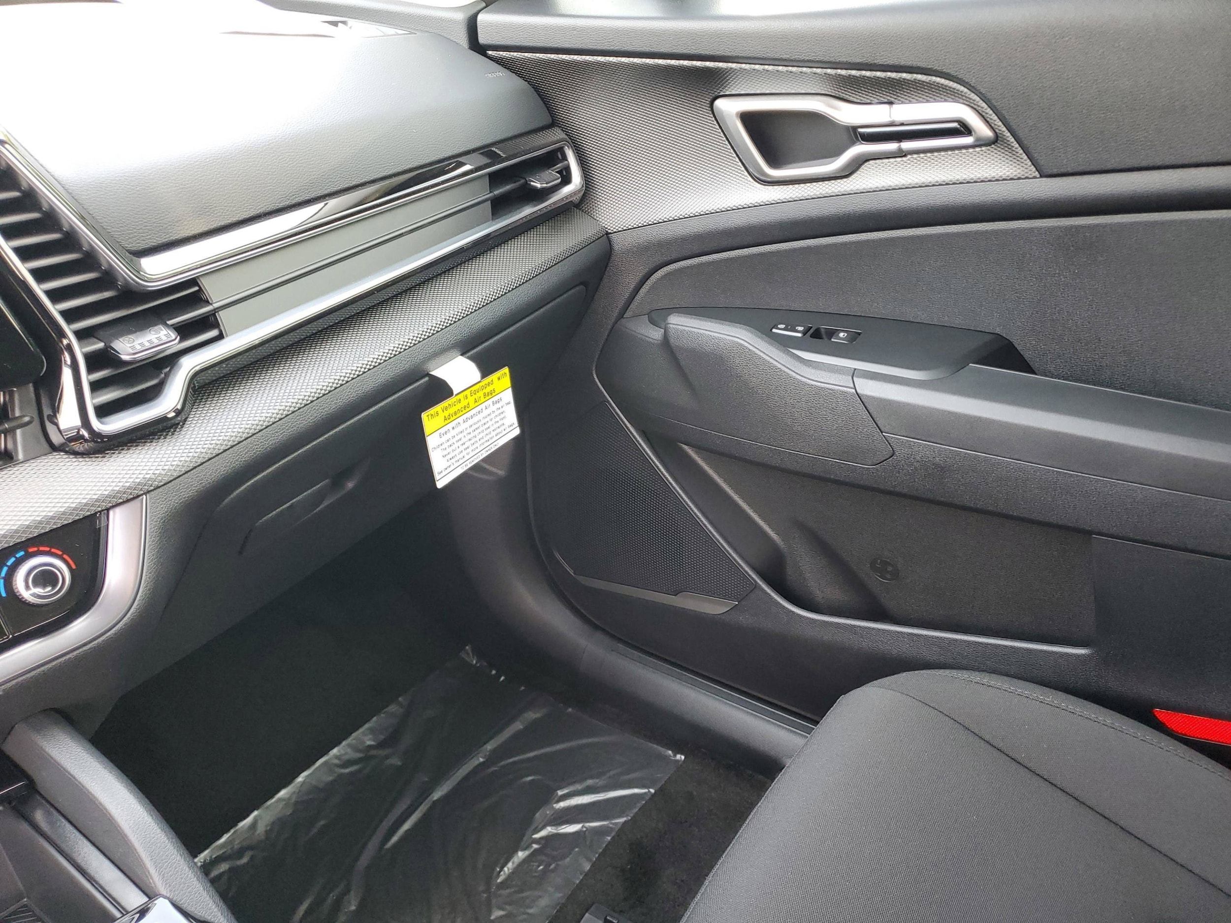 2025 Kia Sportage LX Hybrid - Photo 15
