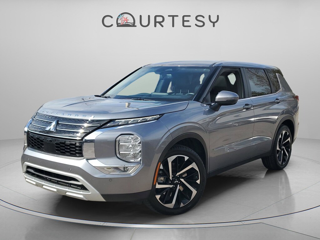 Used 2023 Mitsubishi Outlander SE SUV