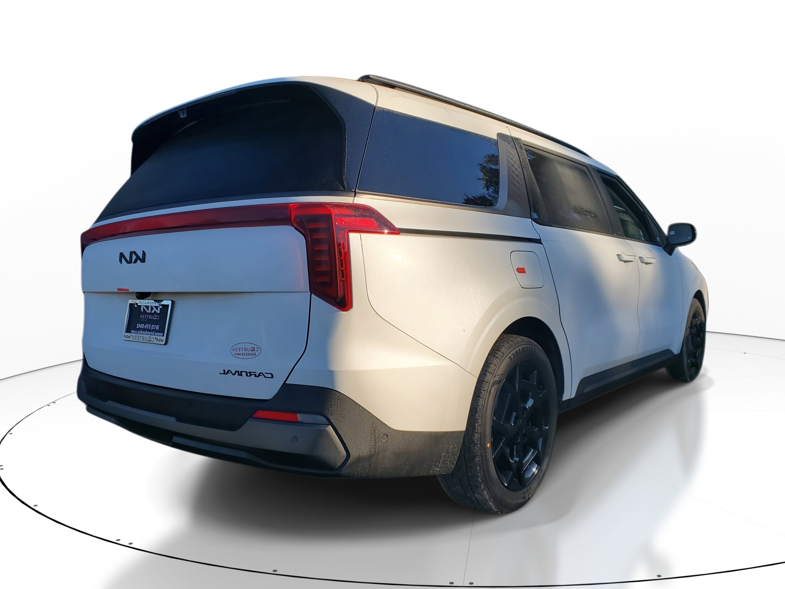 2026 Kia Carnival SX Prestige photo 3