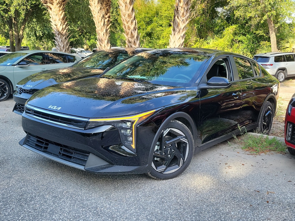 New 2026 Kia K4 EX Sedan