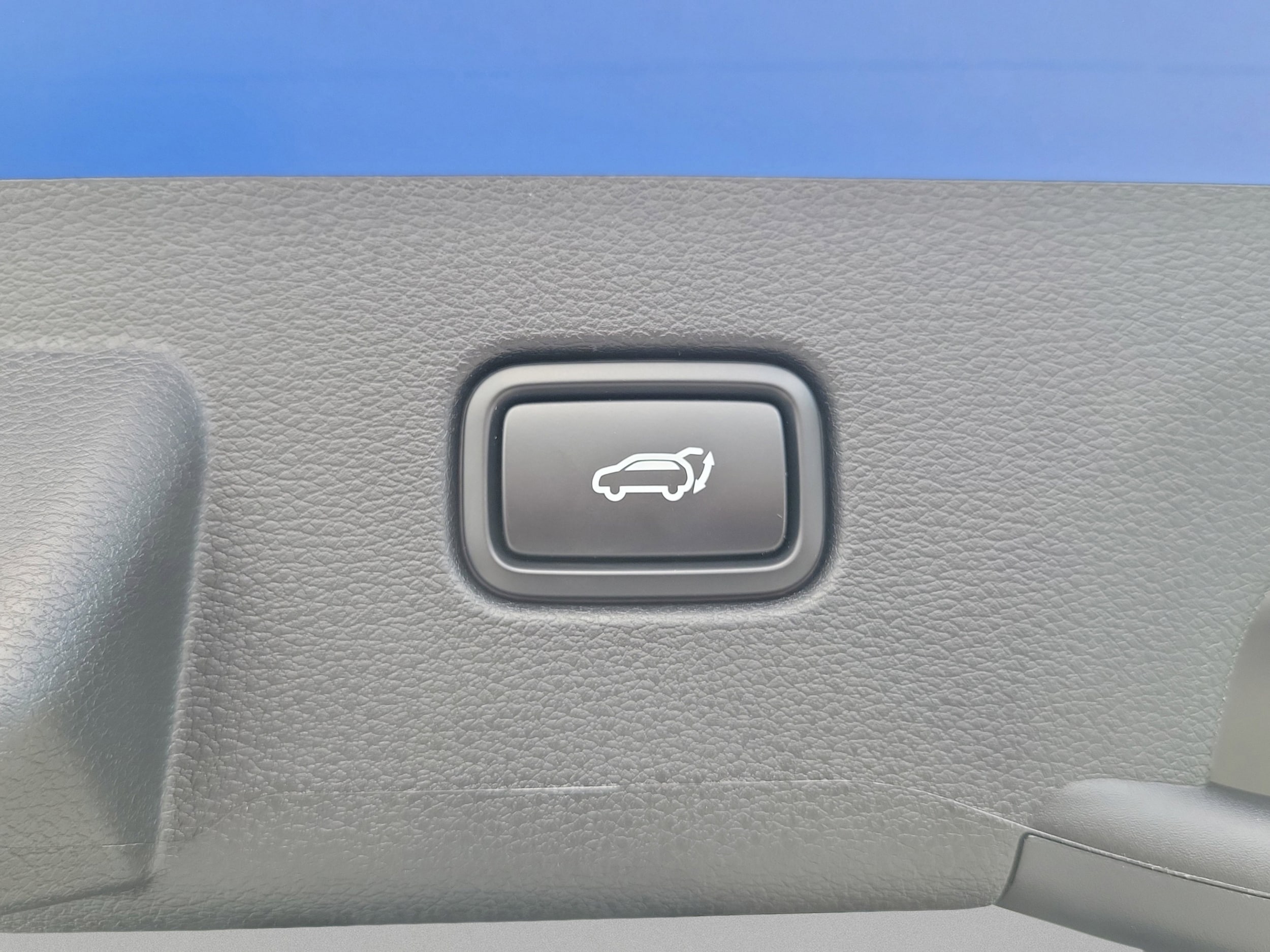 2026 Kia Sportage SX - Photo 8