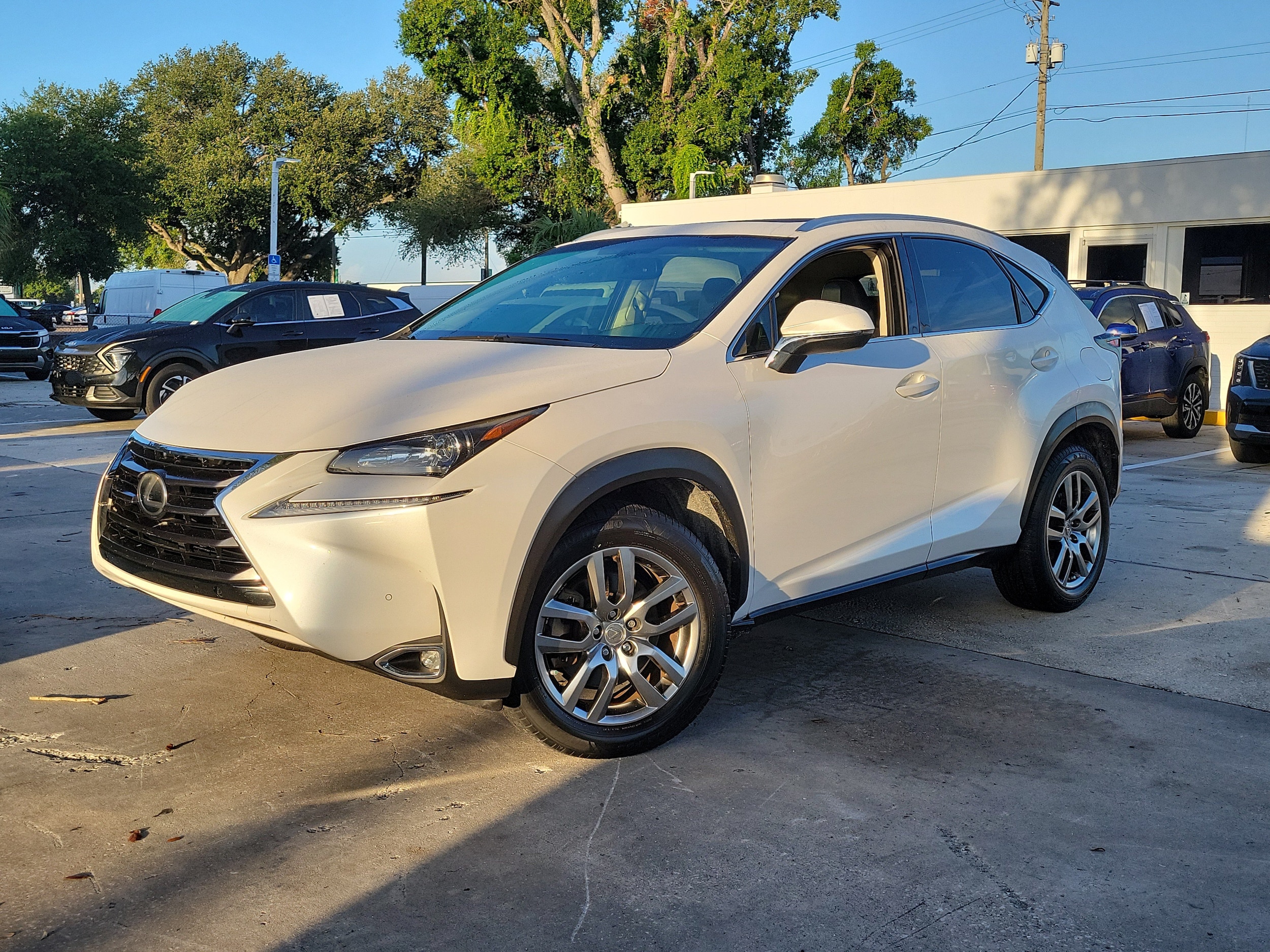 2016 Lexus NX 350 200t 4x2's photo