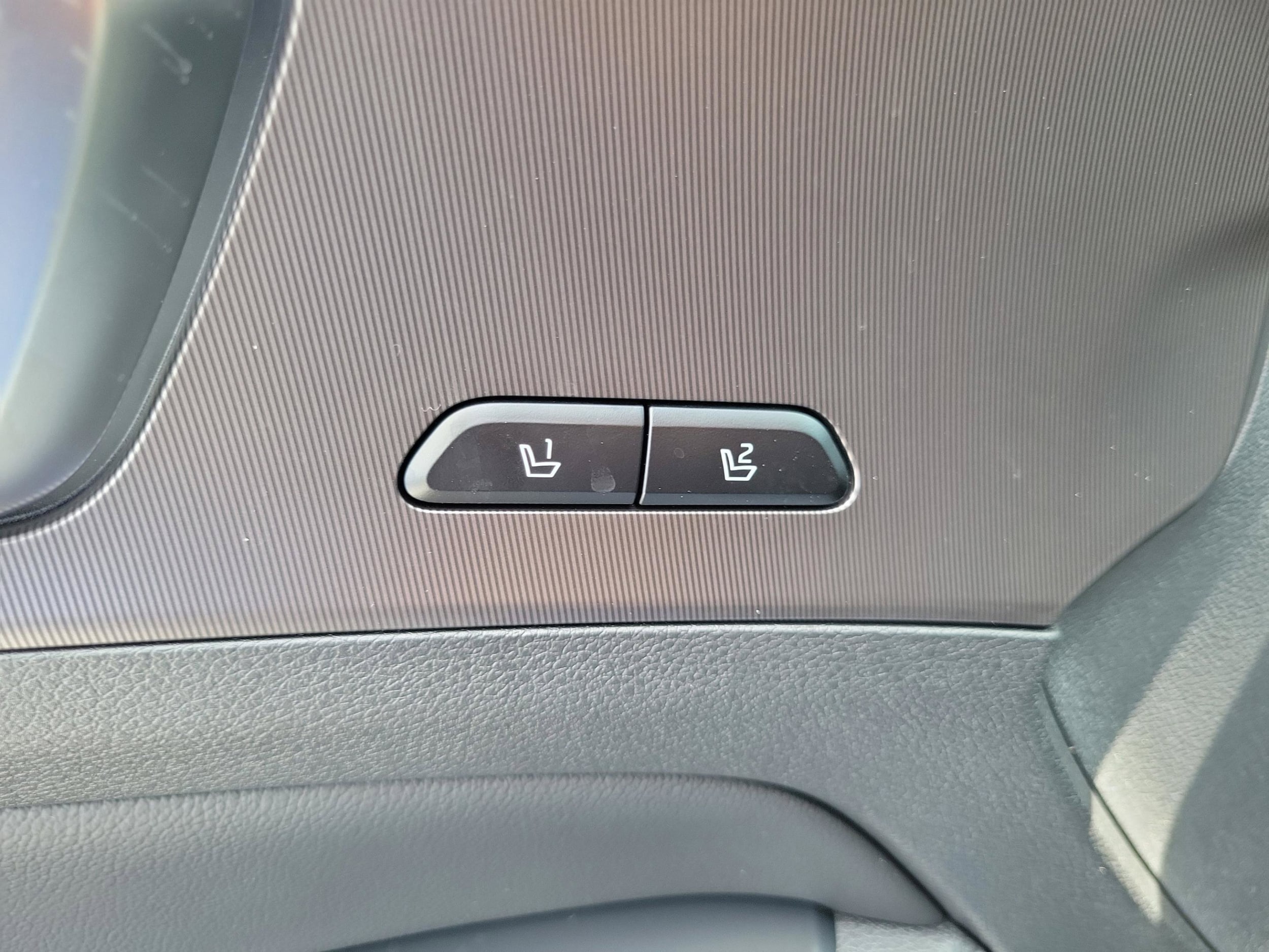 2026 Kia Sportage SX - Photo 22