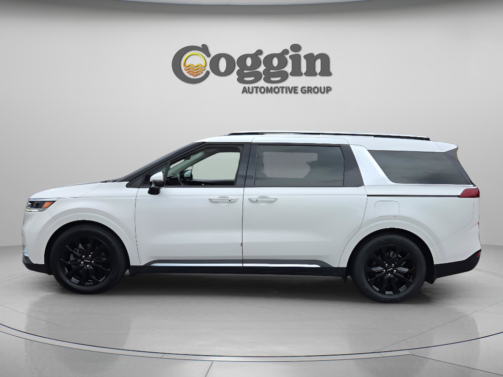 Used 2022 Kia Carnival SX MPV