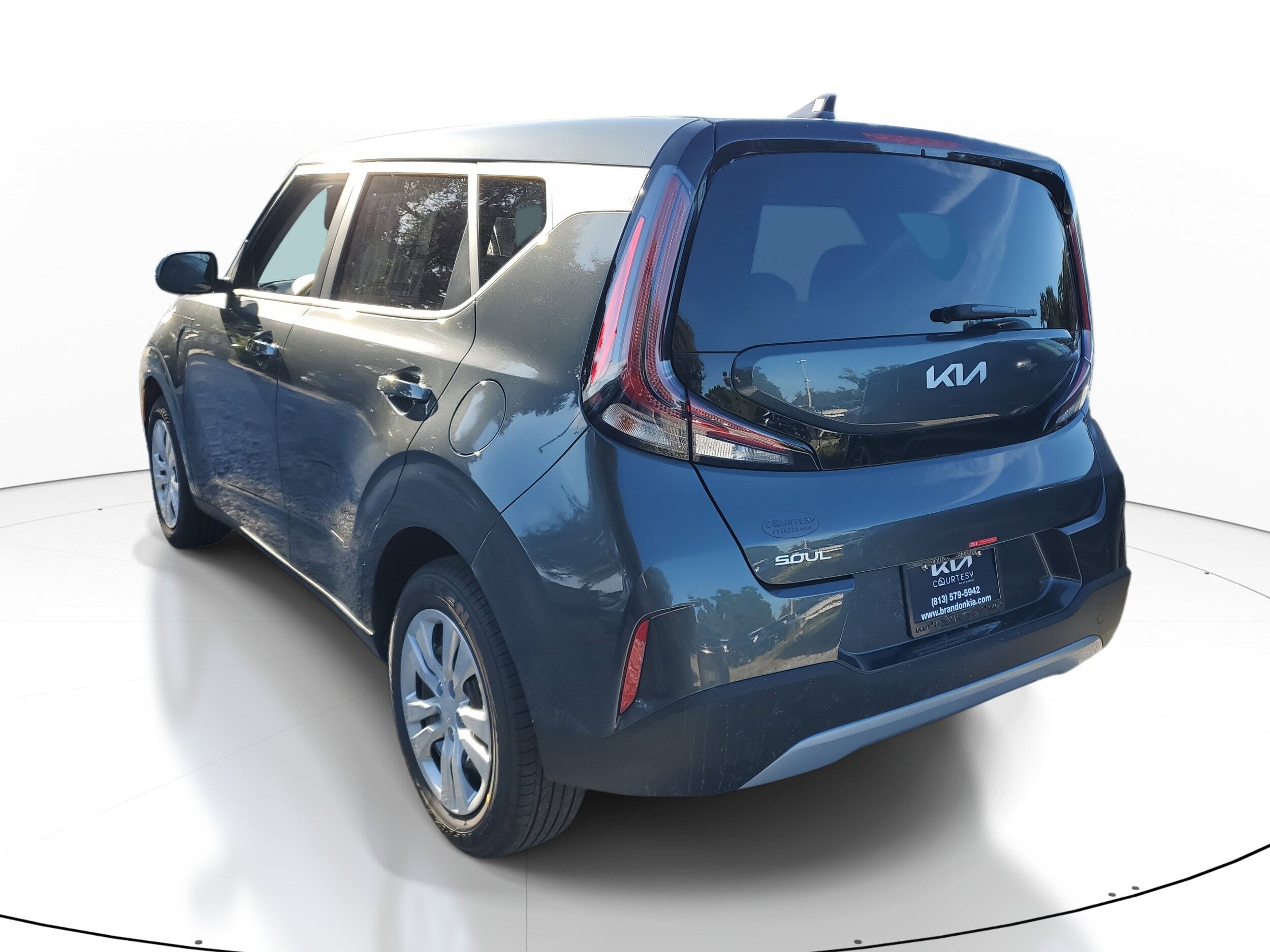 2025 Kia Soul LX photo 2