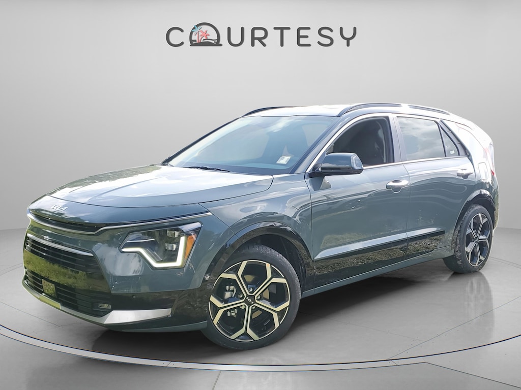 New 2025 Kia Niro SX Touring SUV