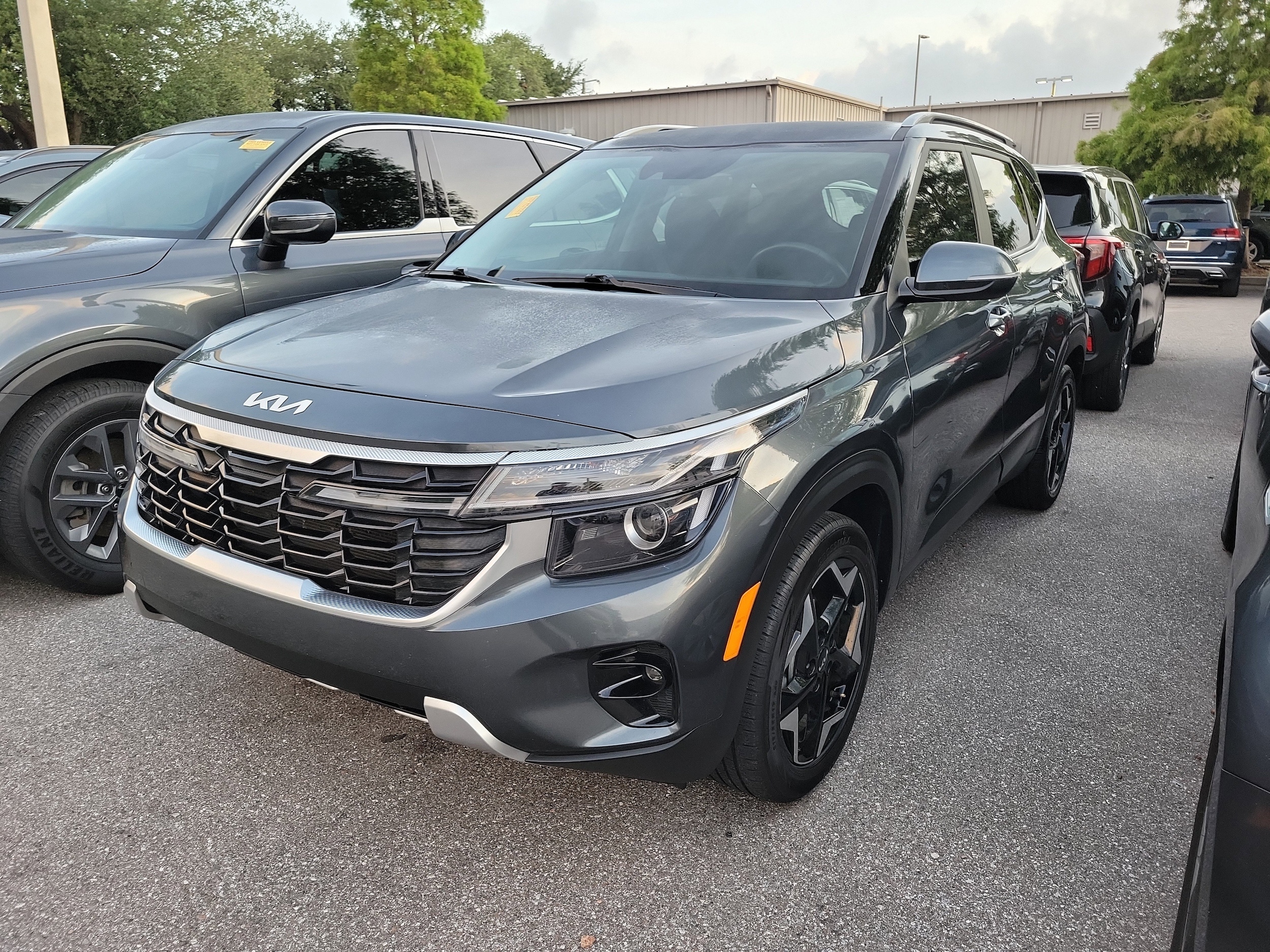 2024 Kia Seltos 2.0 EX FWD's photo